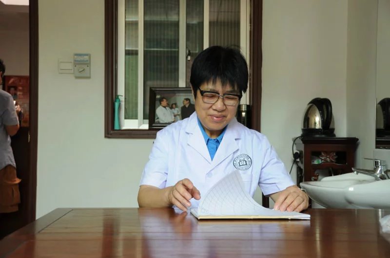 季氏手诊手疗法与临床检验指标的对比观察  （陈廷梅）