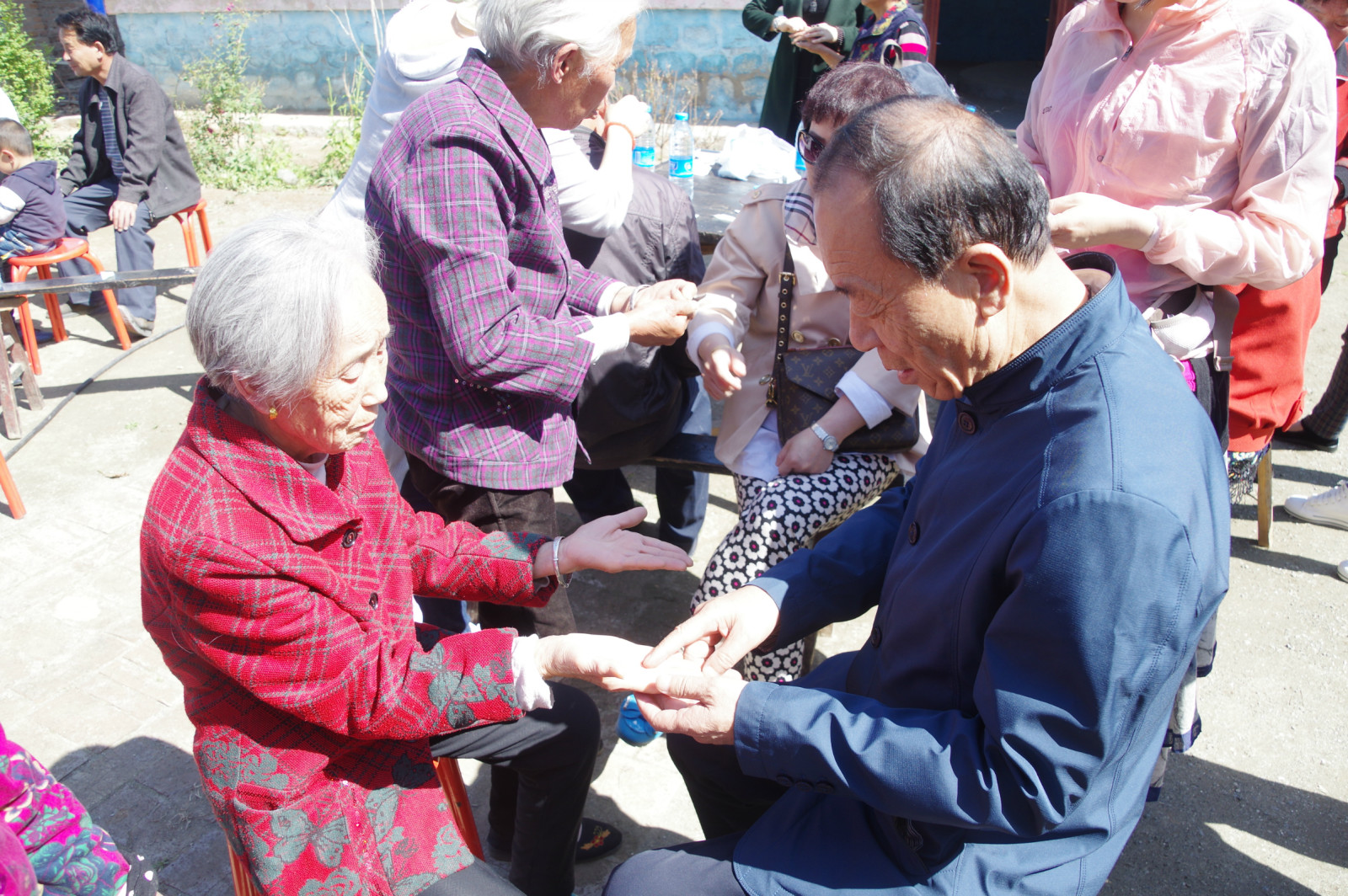 季秦安老师与患者
